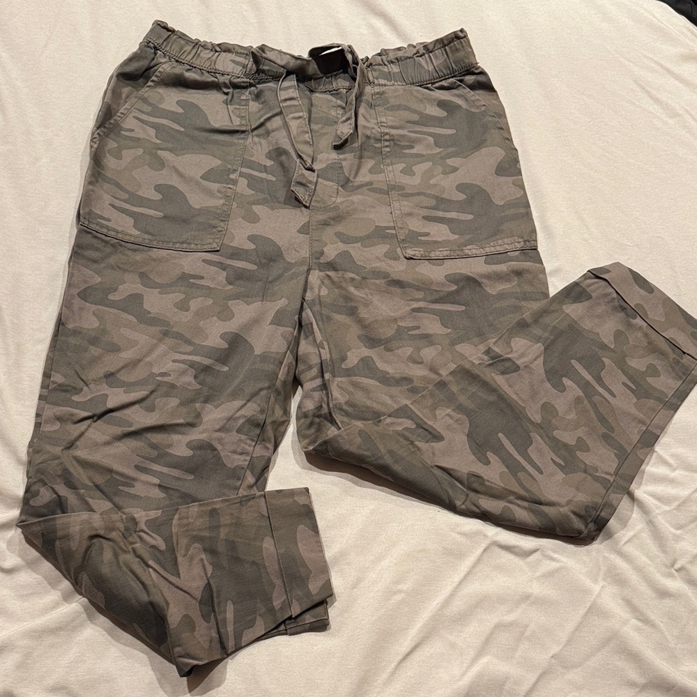 Vanilla Star Women's Camo Track Pants